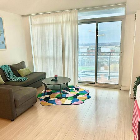 Lush Condo By Cntower - Free Parking Toronto Dış mekan fotoğraf