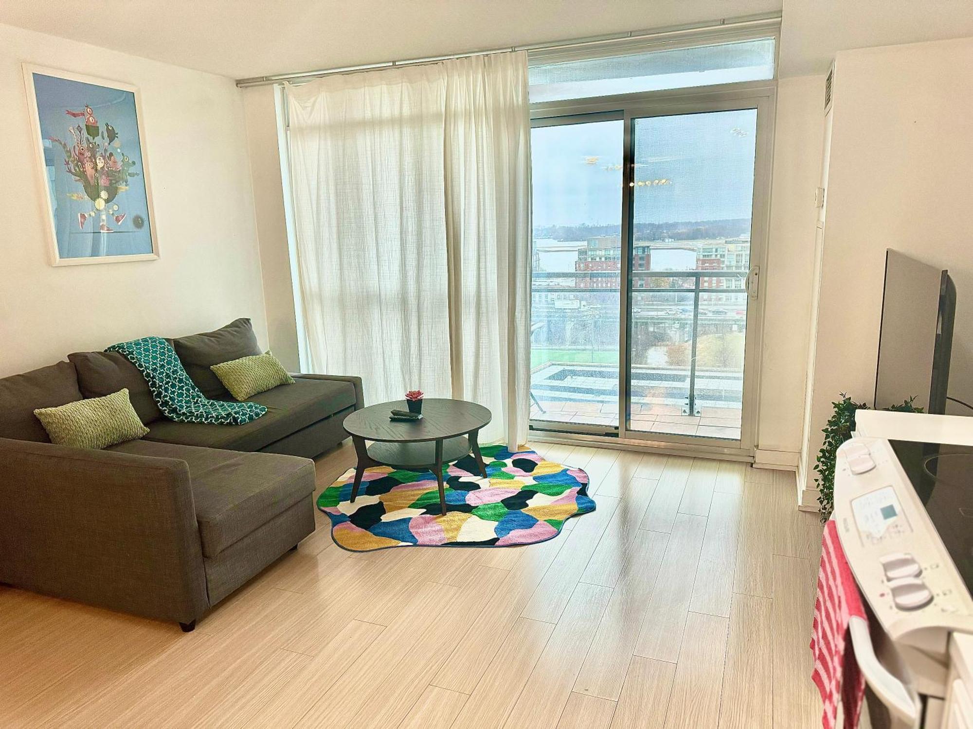 Lush Condo By Cntower - Free Parking Toronto Dış mekan fotoğraf